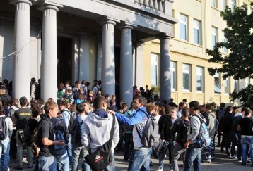 Curiosità e passione nascono sui banchi di scuola